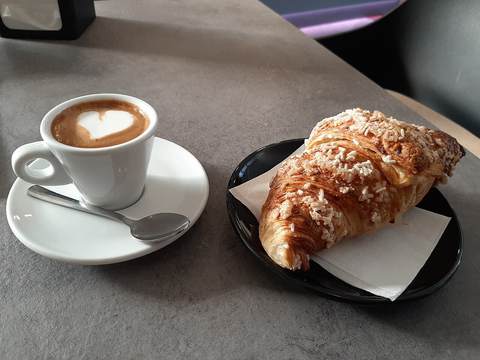 Cornetto + Cappuccino